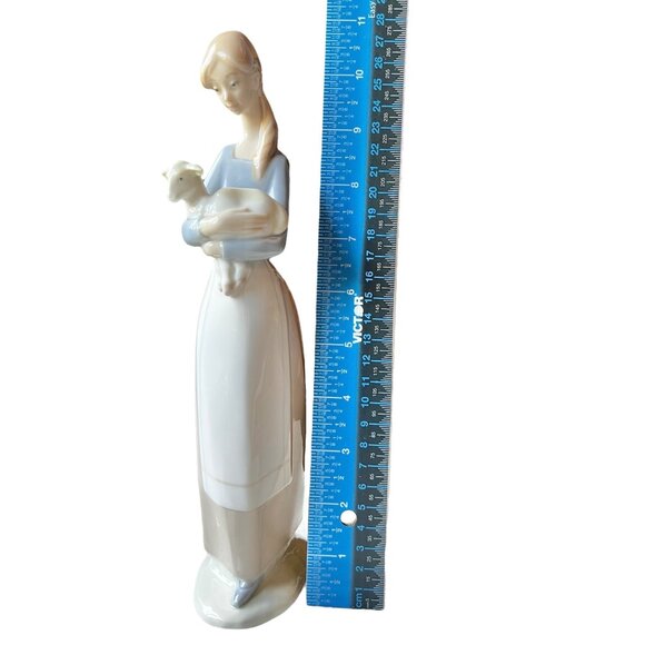 Lladro Porcelain Figurine "Girl With Lamb" 10.75" T Collectible Spain Made Art - Picture 12 of 14